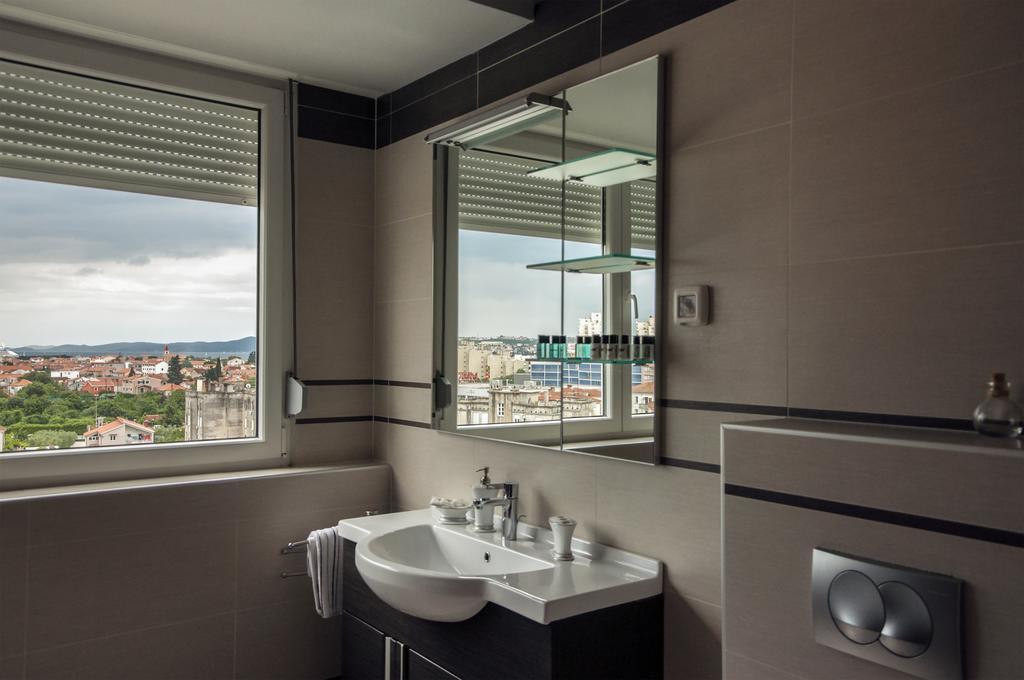 Sunset Penthouse Apartment With Jacuzzi And Seaview Zadar Eksteriør billede