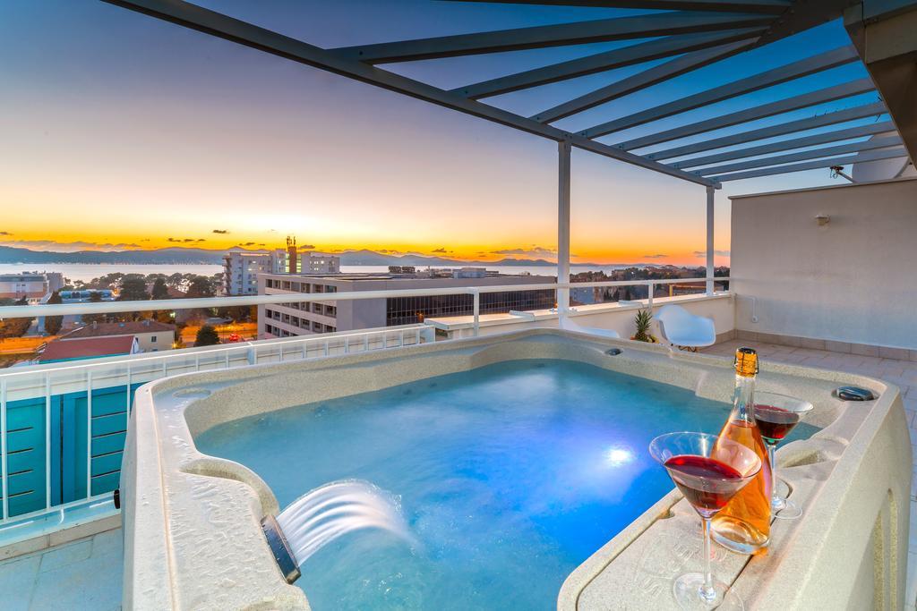 Sunset Penthouse Apartment With Jacuzzi And Seaview Zadar Eksteriør billede