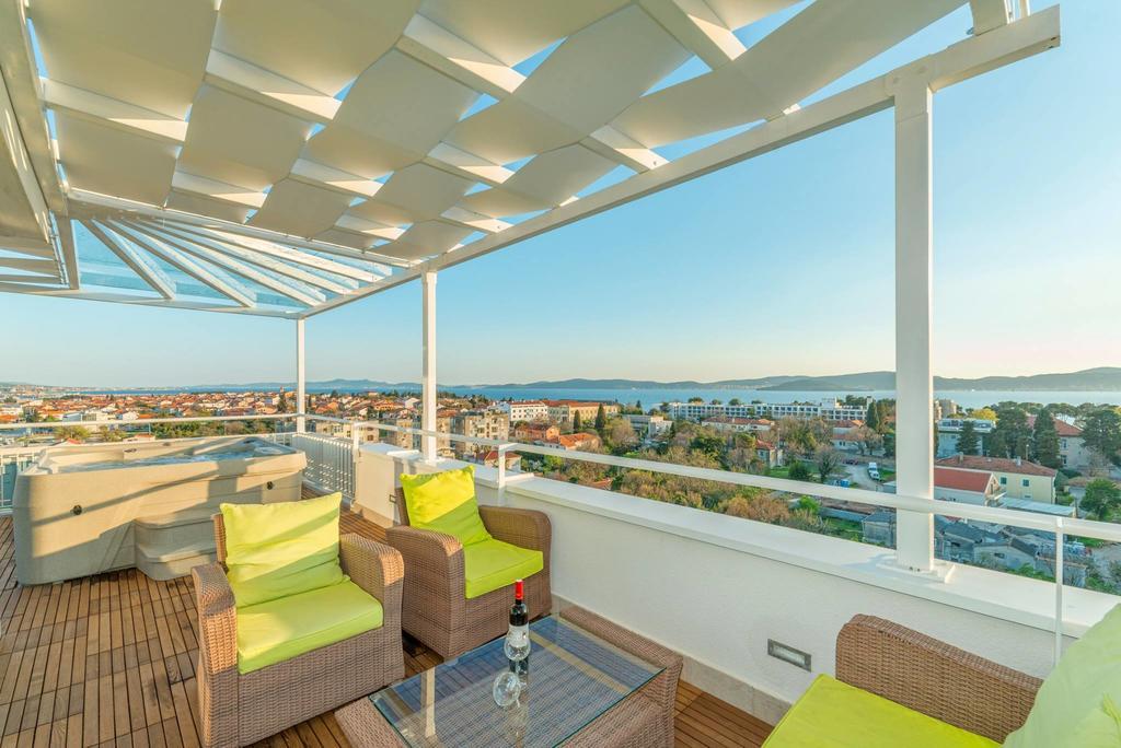 Sunset Penthouse Apartment With Jacuzzi And Seaview Zadar Eksteriør billede