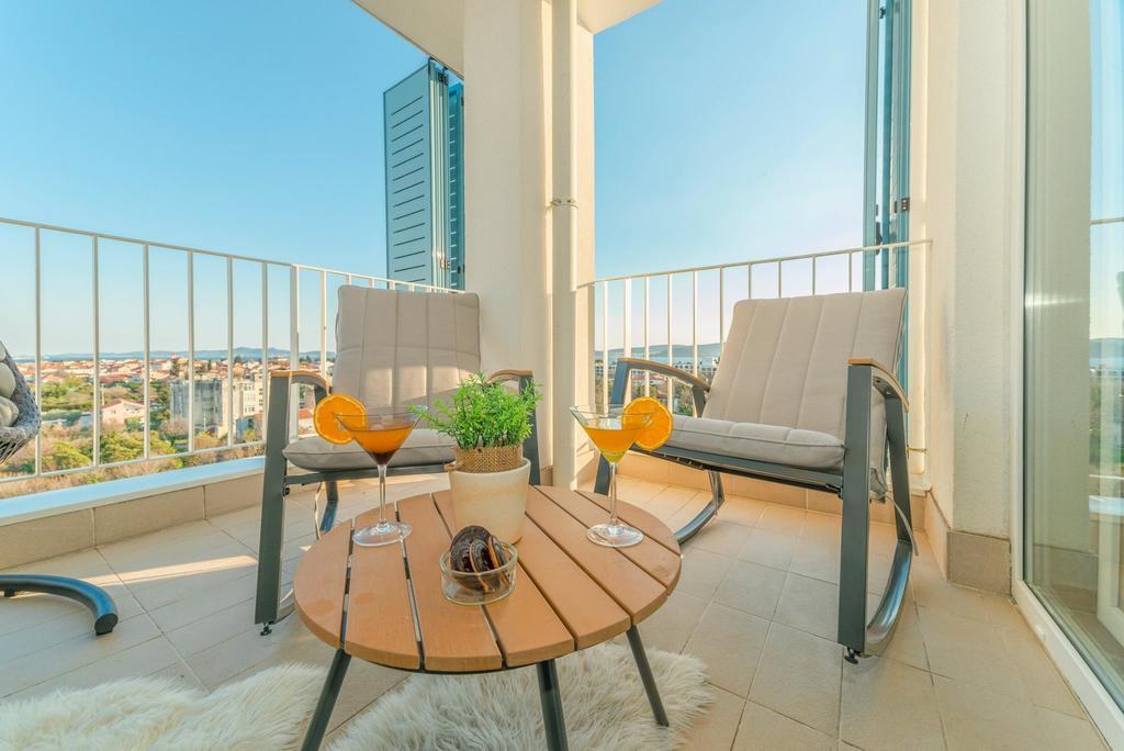 Sunset Penthouse Apartment With Jacuzzi And Seaview Zadar Eksteriør billede